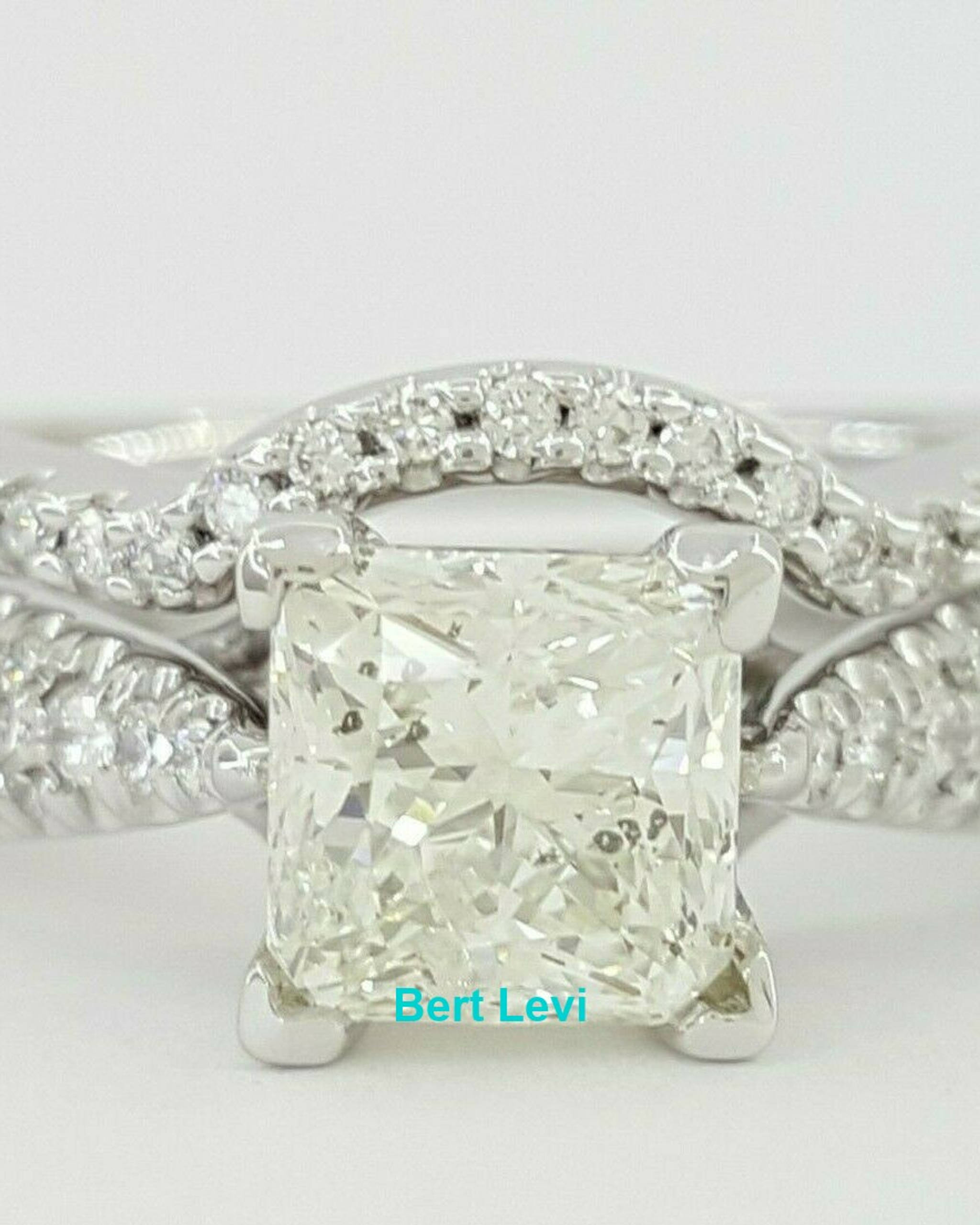 Princess & Round Cut Diamond Engagement Wedding Ring Set 1.8 ct Parade 18k