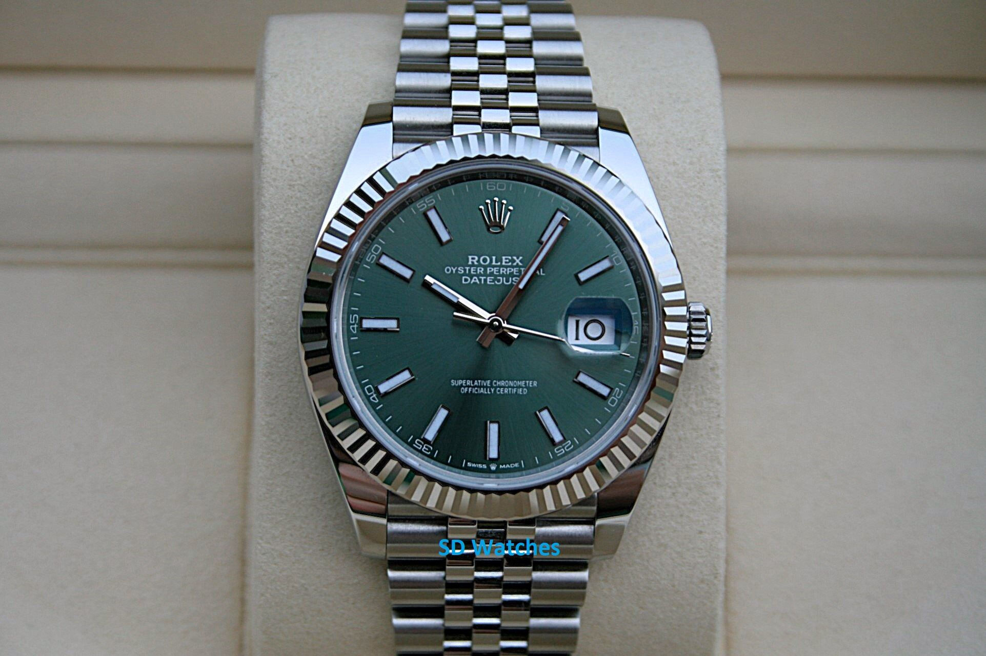 ROLEX 126334 DATEJUST 41MM WATCH MINT GREEN DIAL JUBILEE