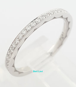 Tacori Sculpted Crescent 41-1.5 Platinum 0.17 ct Round Diamond Band