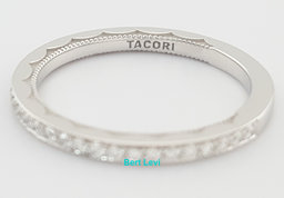 Tacori Sculpted Crescent 41-1.5 Platinum 0.17 ct Round Diamond Band