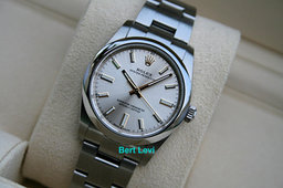 ROLEX 124200 OYSTER PERPETUAL WATCH 34MM SILVER MARKER