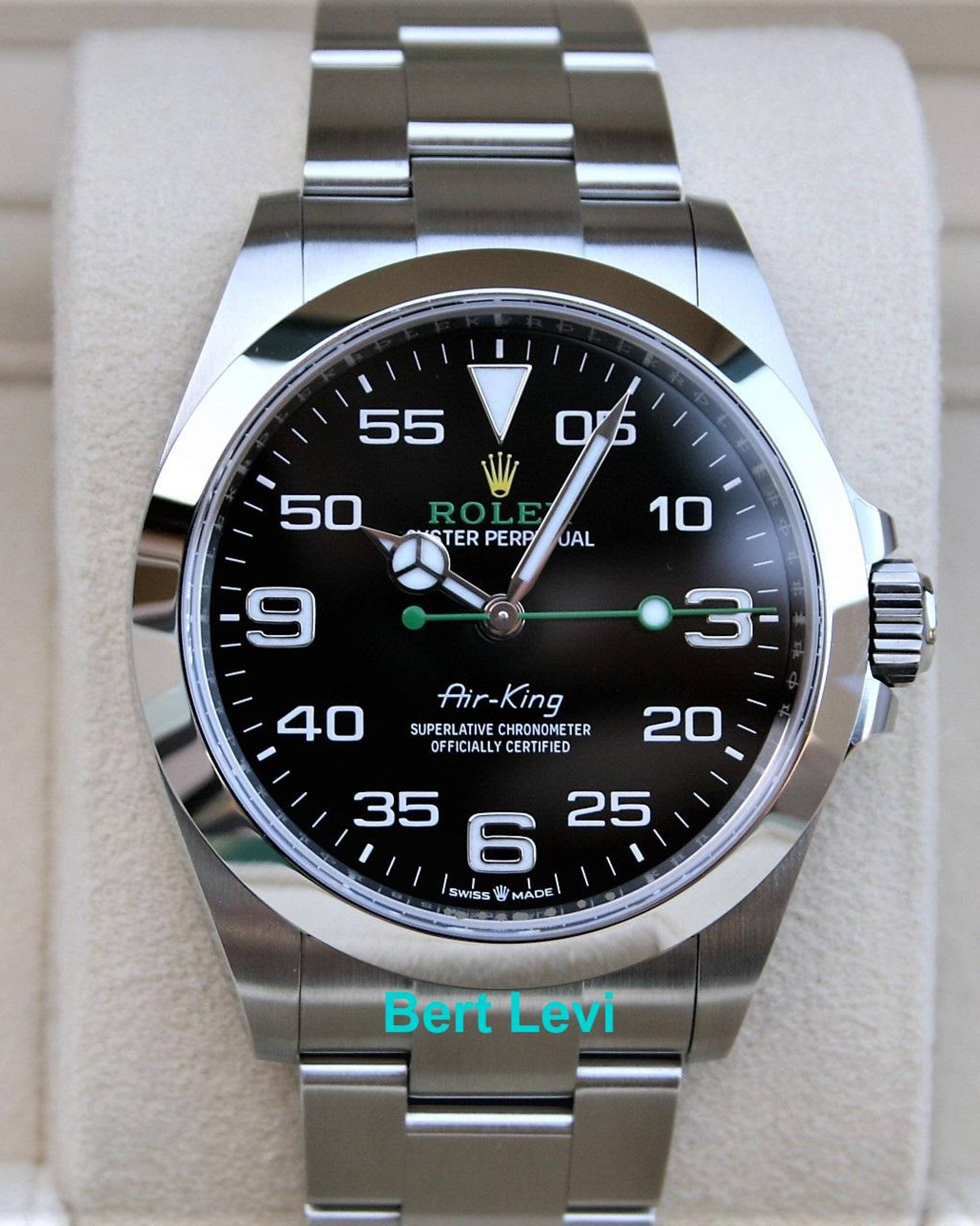 ROLEX 126900 AIRKING 40MM WATCH GREEN NIB