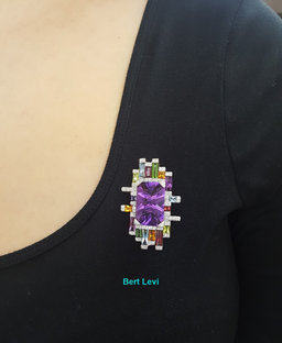 Bellarri Amethyst Gemset Diamond Pendant Brooch 21.4 ct 18.9Gr 18K Yellow Gold