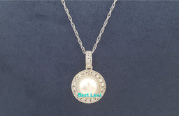 Akoya Pearl & Diamond Halo Pendant Necklace 0.12 ct 14K Gold 20"