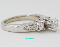 0.55 ct 14K White Gold Round Brilliant Cut Diamond Engagement Ring