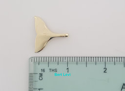 Whale Tail Pendant 14k Yellow Gold 3.8 Grams 25 x 23.3 mm