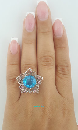 Blue Topaz Flower Statement Ring 18k White Gold 22.6 mm 7.5 Grams