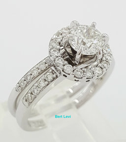 1.31 ct 14K White Gold Round Brilliant Diamond Halo Engagement Wedding Ring Set