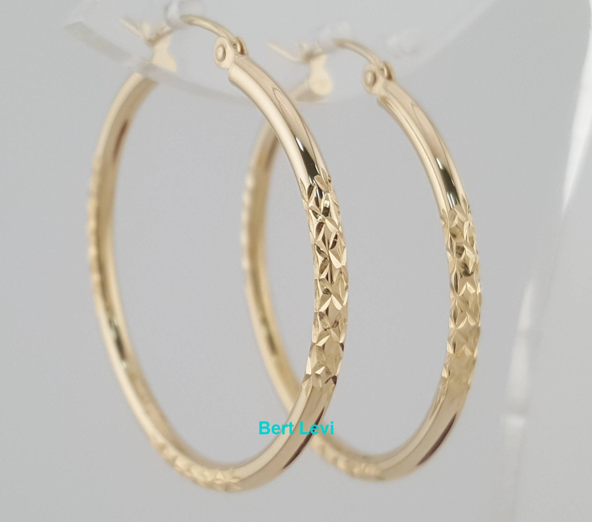 14k Yellow Gold Diamond Cut Hoop Earrings 2 Grams 1"