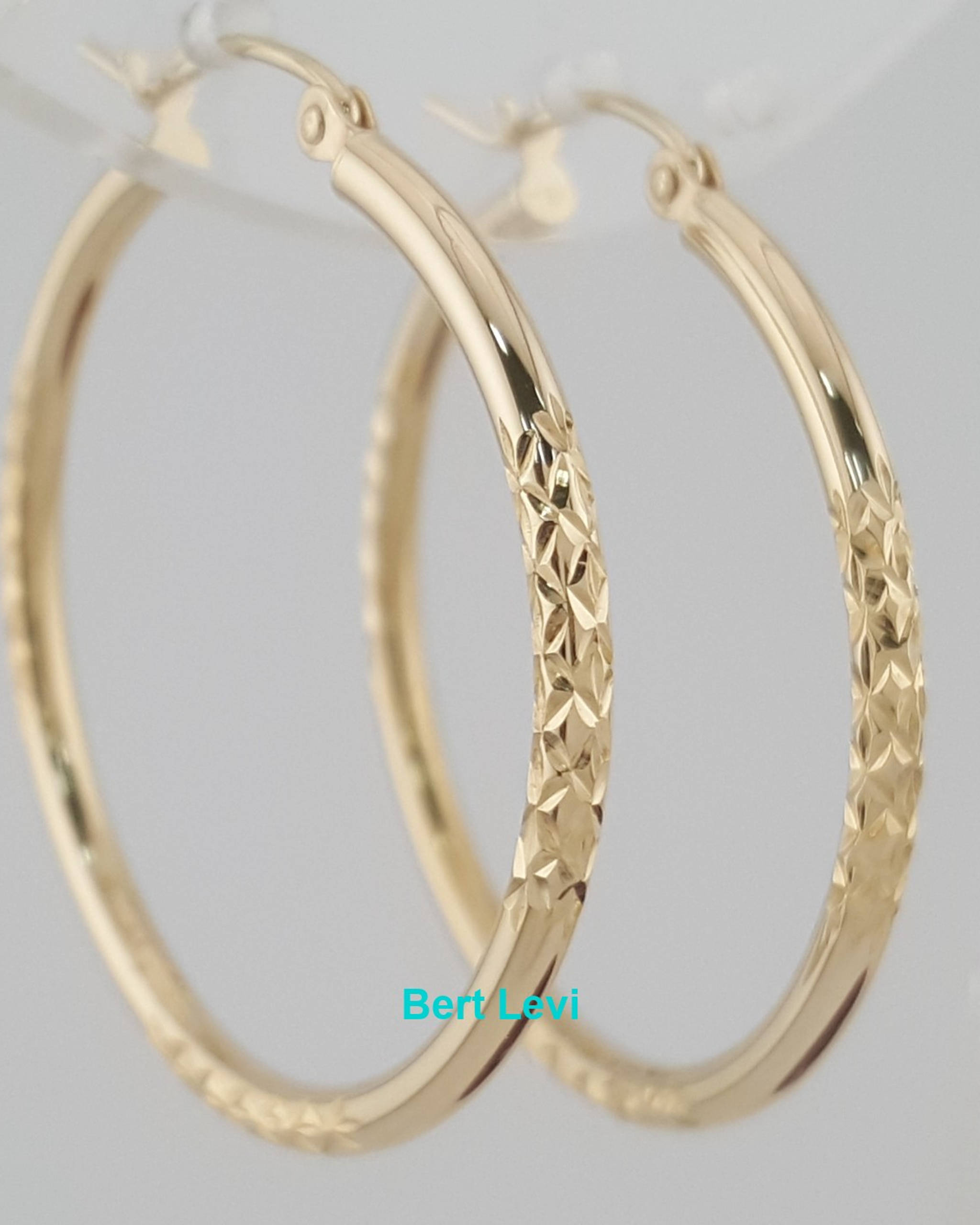 14k Yellow Gold Diamond Cut Hoop Earrings 2 Grams 1"