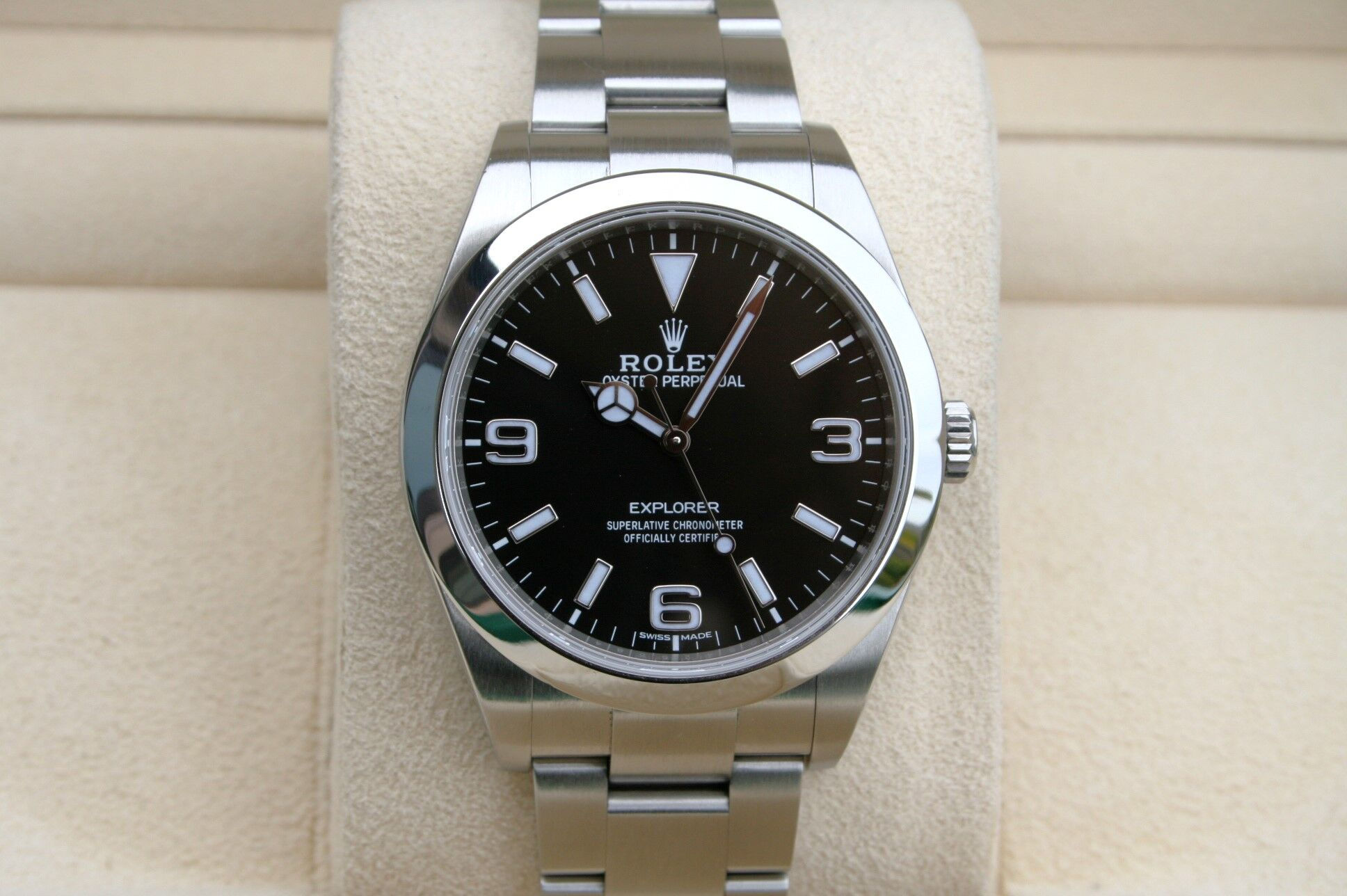 ROLEX 214270 EXPLORER 39MM WATCH MK2 LUME DIAL