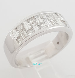 Invisible Set Princess Baguette Diamond Wedding Band Ring 1.35 ct 18k Gold