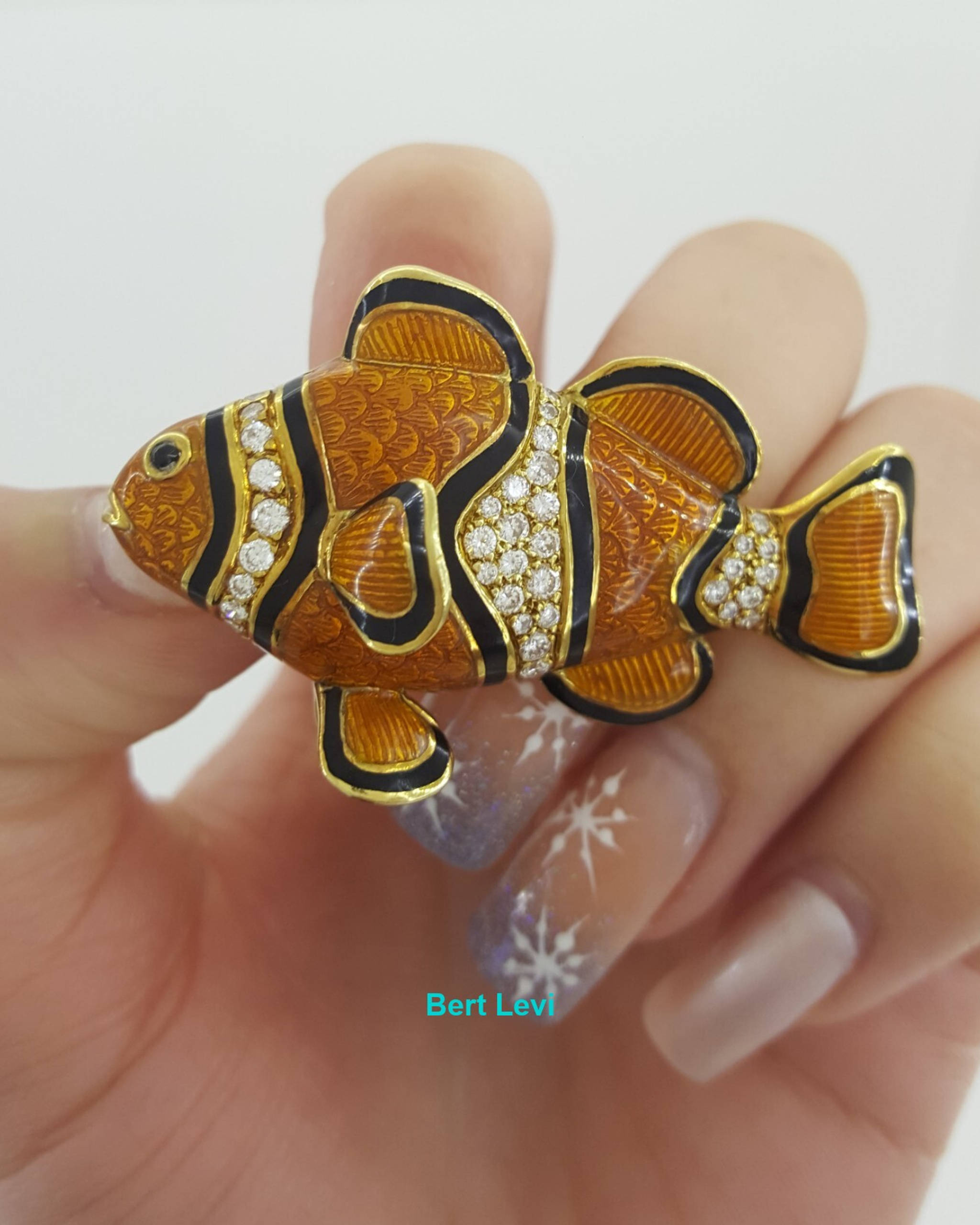 Henryk Kaston Finding Nemo Enamel Diamond Clownfish Fish Pin Brooch 1.25 ct 18K