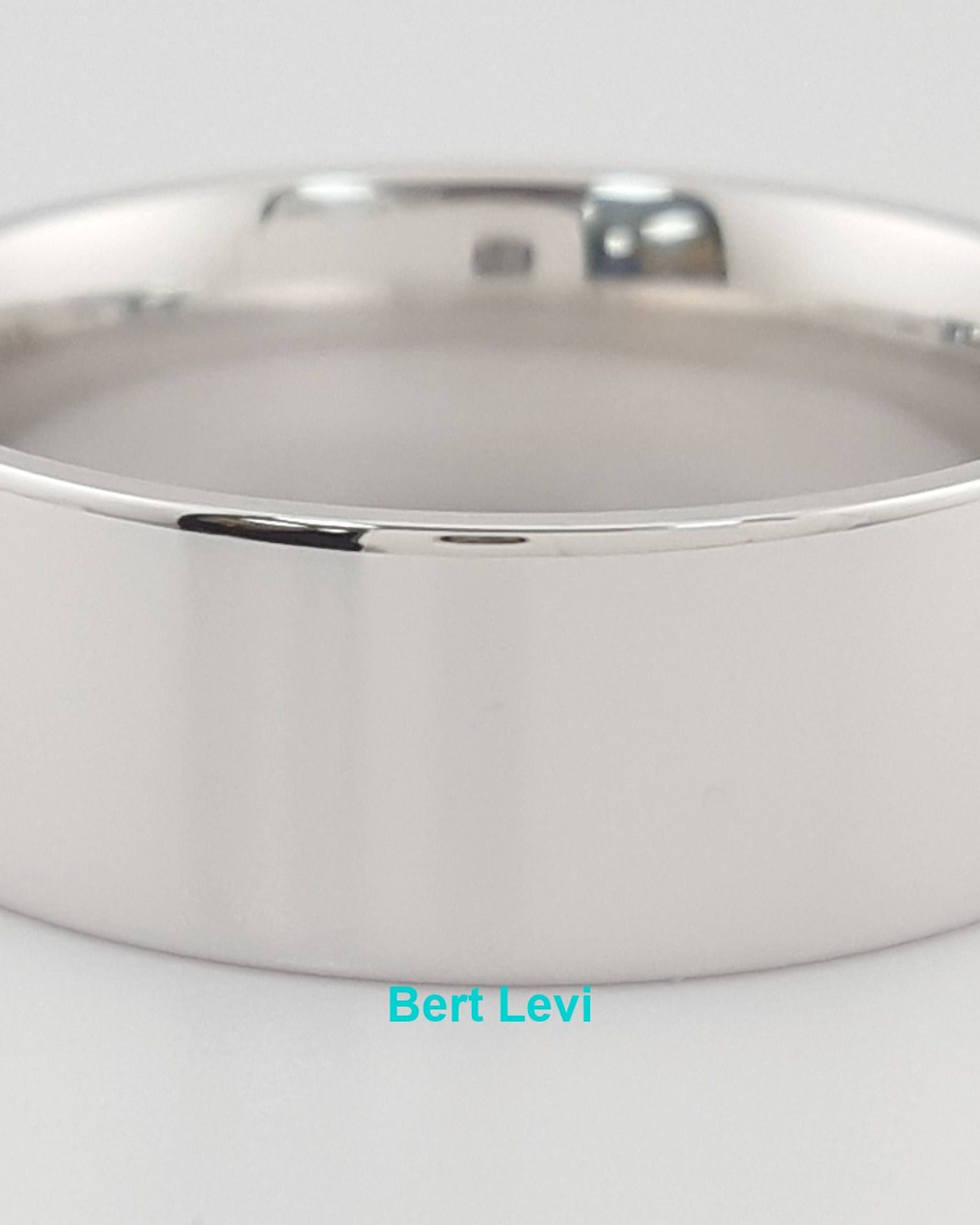 Men's 14k White Gold Wedding Band Ring 7.5 mm 9.5 grams Size 10