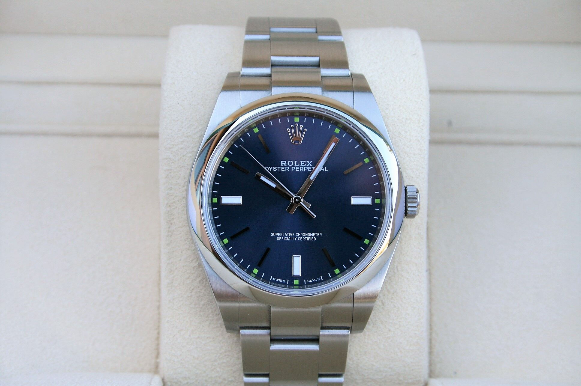 ROLEX 114300 OYSTER PERPETUAL 39MM BLUE DIAL