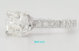 Tiffany & Co Novo Cushion Cut Diamond Engagement Ring 0.91 ct Retail $9,100
