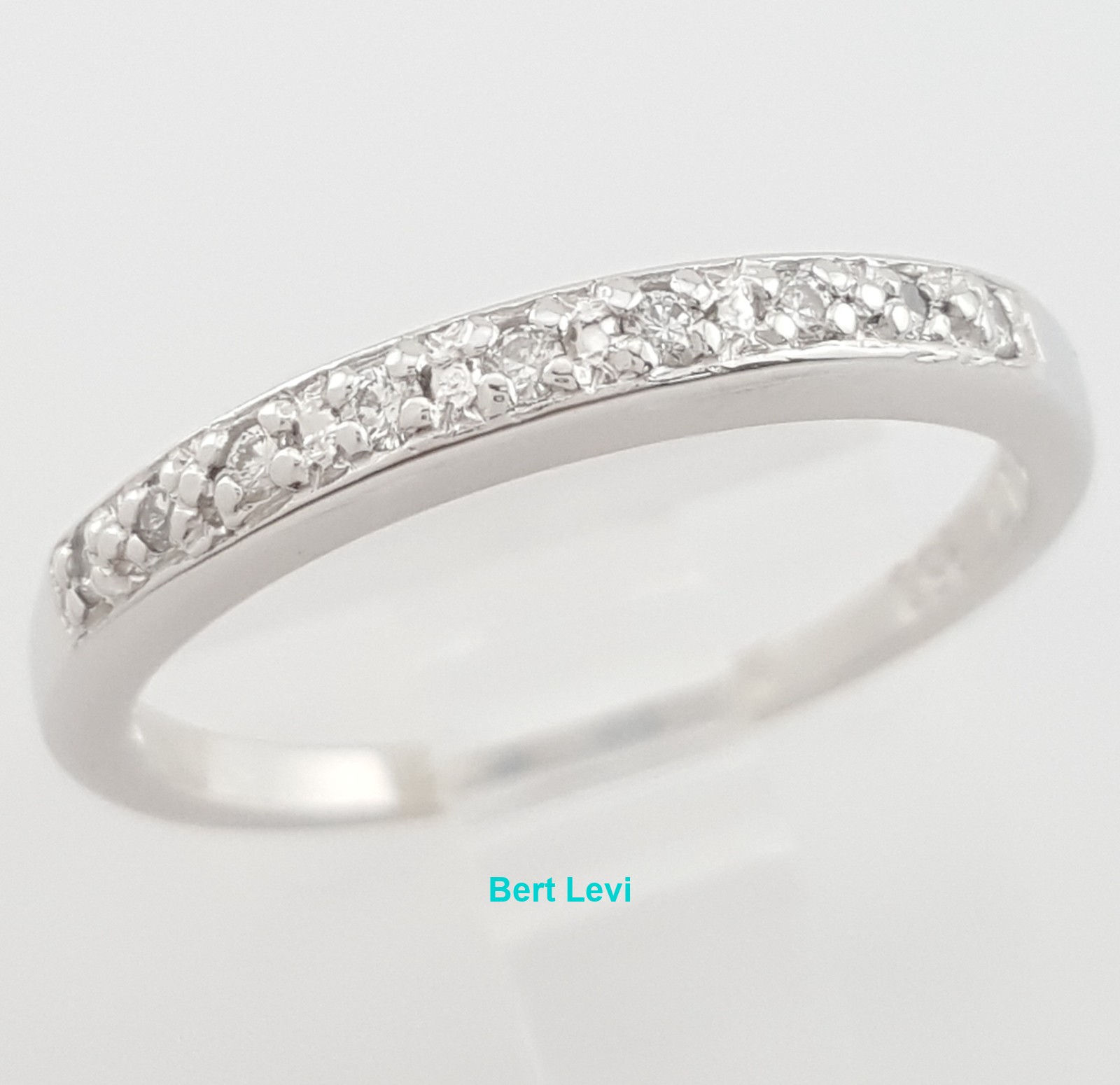 Round Diamond Wedding Band Ring 0.1 ct Platinum 2.3 mm 3.5 Grams