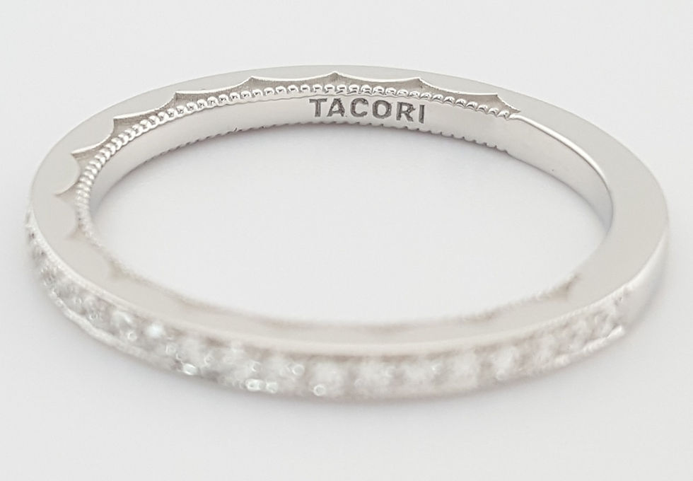 Thumbnail: Tacori Sculpted Crescent 41-1.5 Platinum 0.17 ct Round Diamond Band