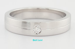 Round Diamond Men's Wedding Band Ring 0.05 ct 18K White Gold 4.5 mm 7 Grams