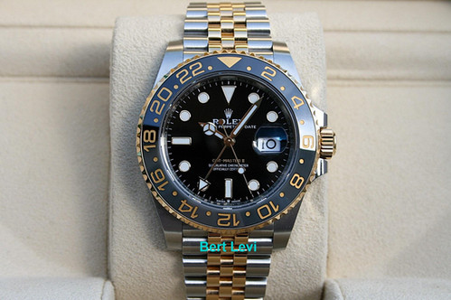 ROLEX 126713GRNR GMT MASTER II ZOMBIE WATCH 18K/SS JUBILEE - Levi