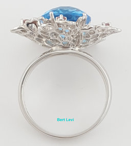 Blue Topaz Flower Statement Ring 18k White Gold 22.6 mm 7.5 Grams