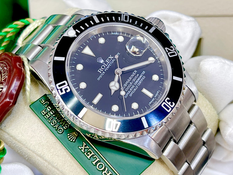 Rolex Submariner 16610 Men's Watch