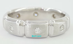 0.25 ct Men's 14k White Gold Round Cut Diamond Wedding Band 7.8g 6mm Size 10.5