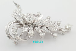 Antique Art Deco Old European Diamond Brooch Pendant Platinum 3.19 ct 18.3 mm