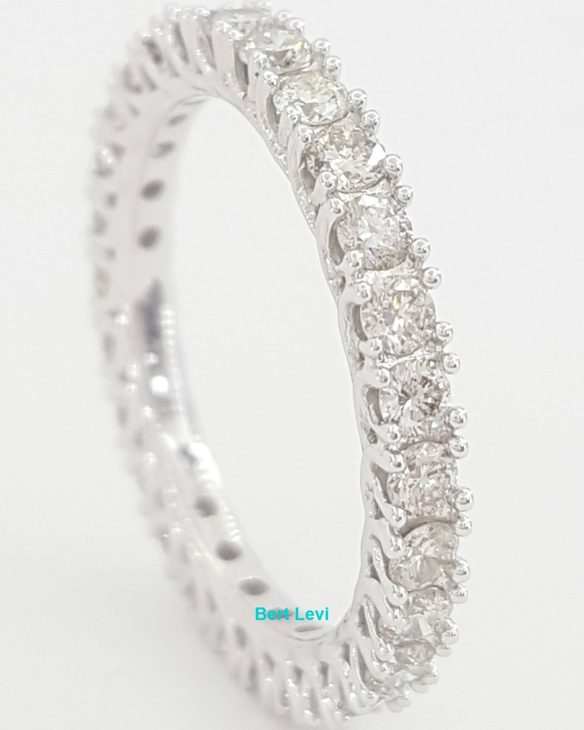 Round Diamond Full Circle Eternity Wedding Band Ring 0.9ct 2.5 mm 14k White Gold