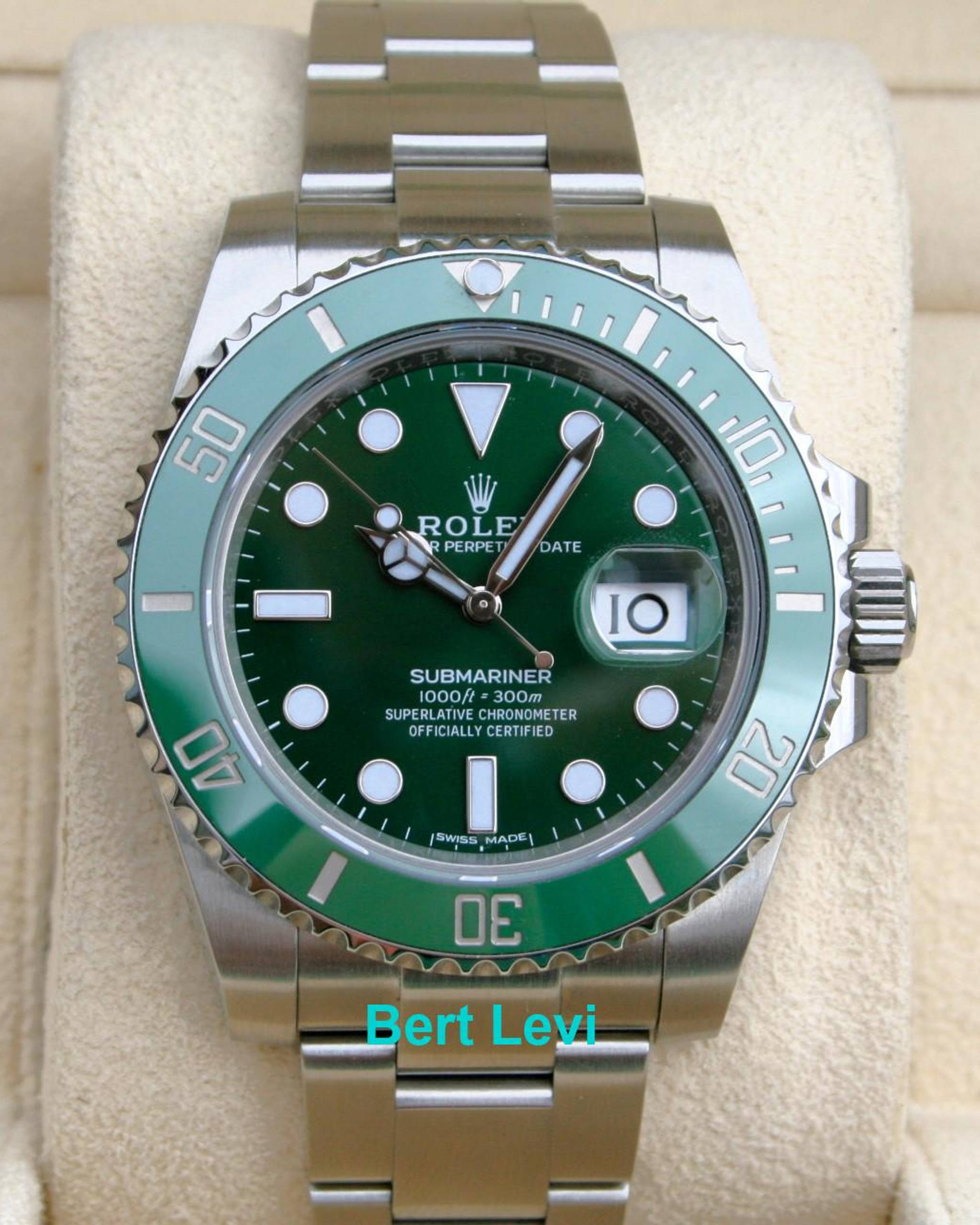 ROLEX 116610LV GREEN SUBMARINER WATCH HULK
