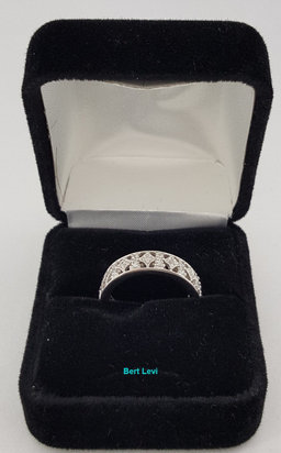 0.67 ct 18K White Gold Full Circle Eternity Round Cut Diamond Ring Band 5.5 mm