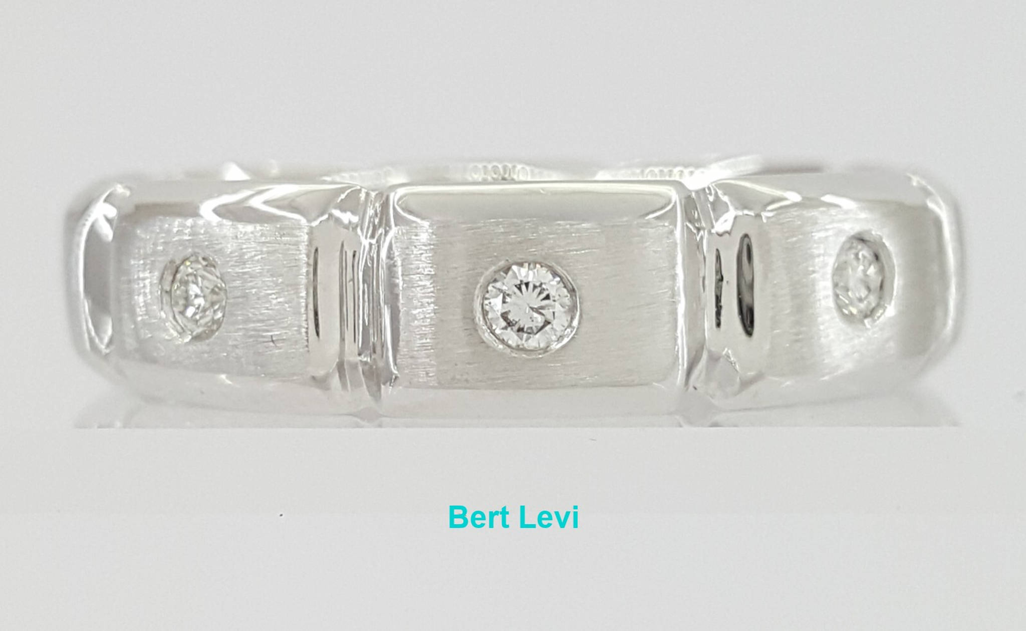 Men's 14k White Gold 0.32 ct Round Cut Diamond Eternity Wedding Band Ring 6 mm