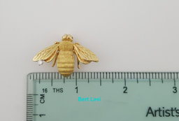 Vintage Yellow Gold Diamond Ruby Eyes Bee Brooch Pin 18K Gold 10.3 grams 22mm