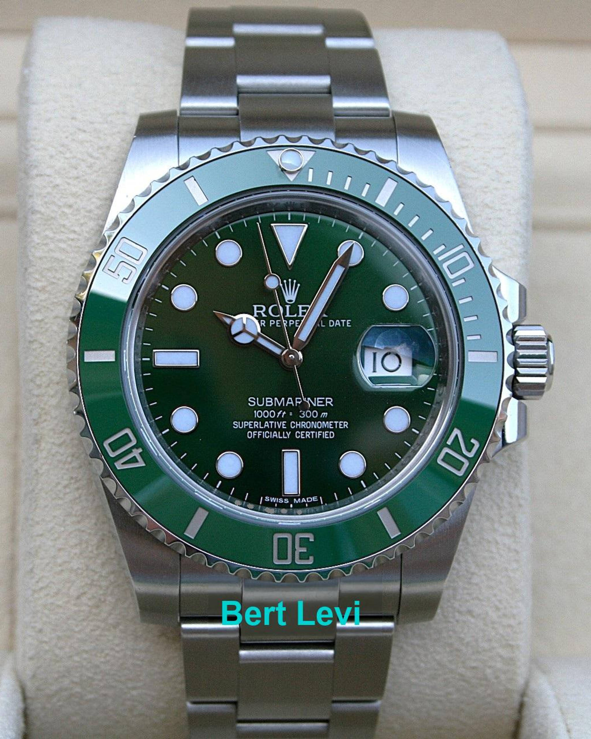ROLEX 116610LV GREEN SUBMARINER WATCH HULK