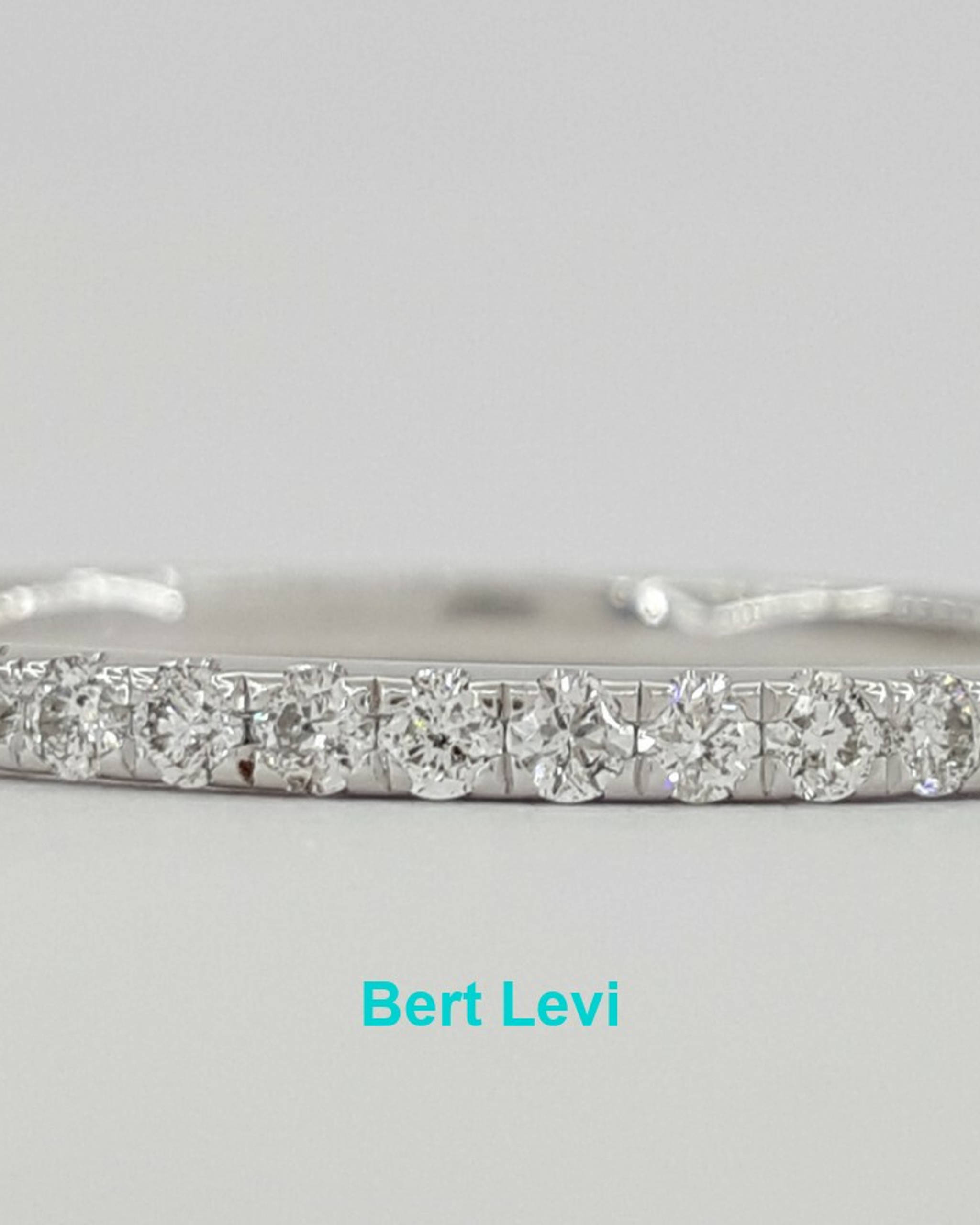 14k White Gold 0.63 ct Diamond Full Circle Eternity Wedding Band Ring Size 8