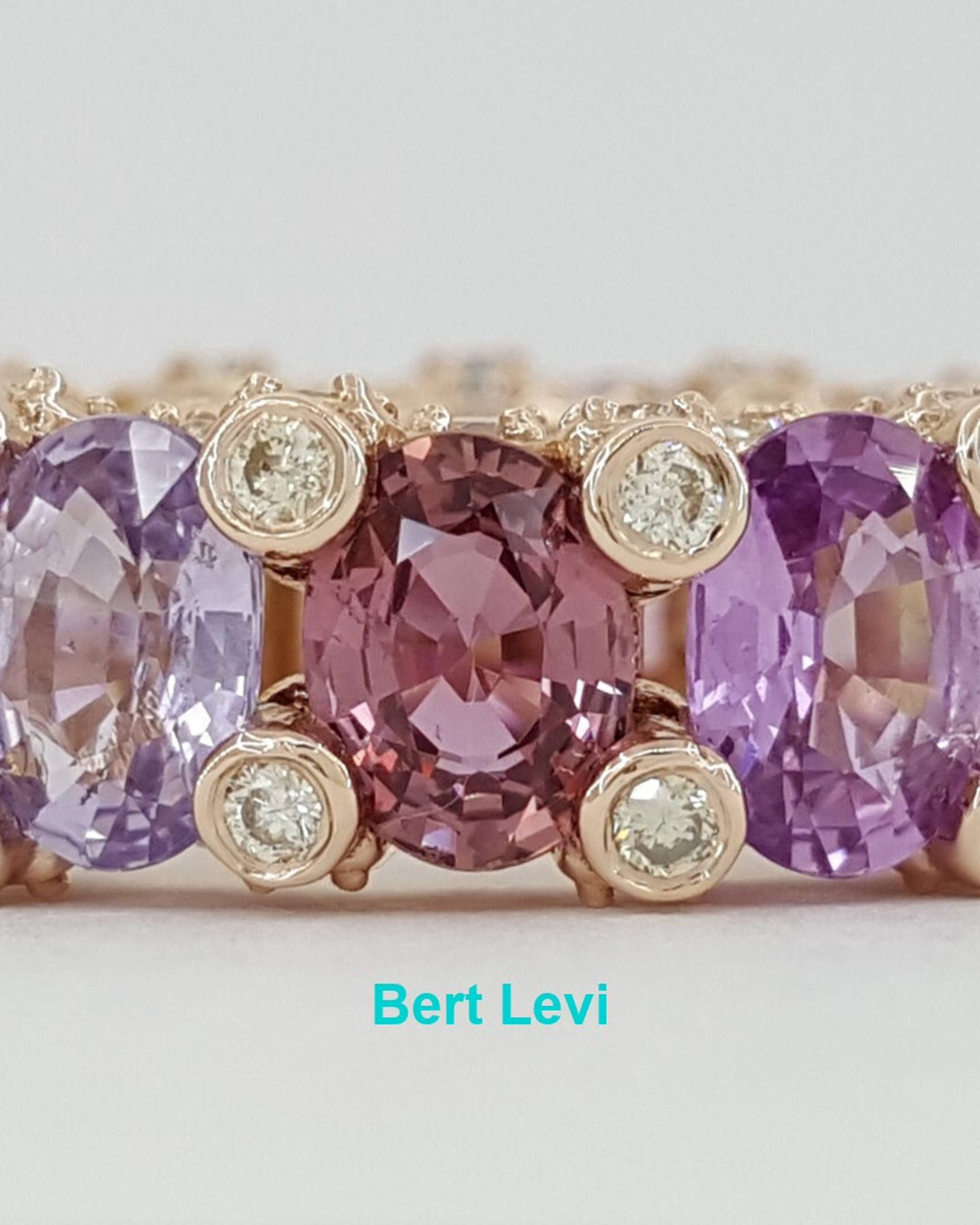 Natural No Heat Rainbow Sapphire Diamond 17.56 ct Full Circle Eternity Ring 18K