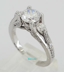Simply TACORI 2633RD65 18k 3-Stone Semi-Mount Engagement Ring 0.50ct Rtl $4,580