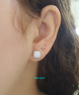Round Brilliant Diamond Cluster Stud Earrings 0.26 ct 14k White Gold 2.6 Grams