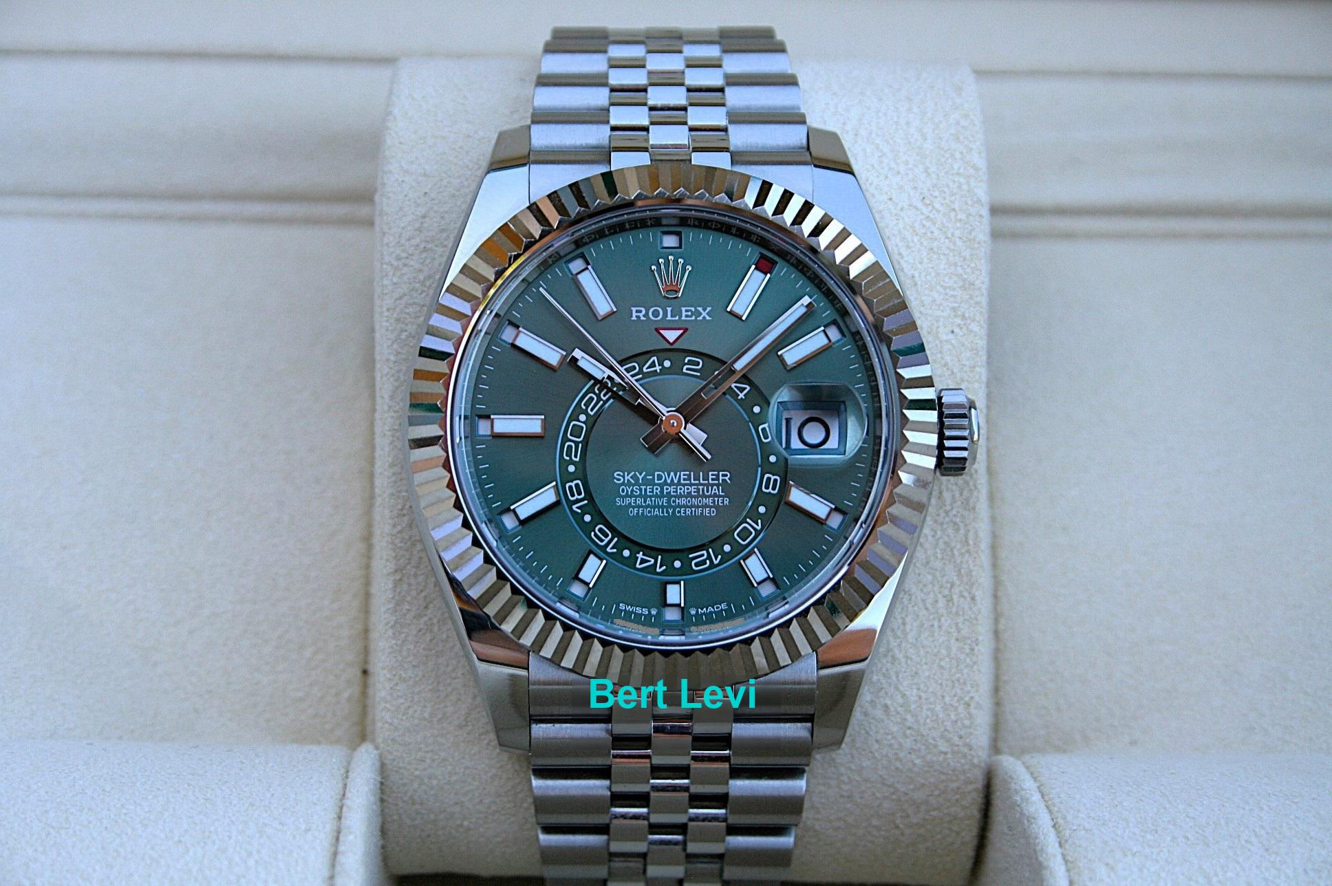 ROLEX 336934 SKYDWELLER WATCH MINT GREEN DIAL JUBILEE