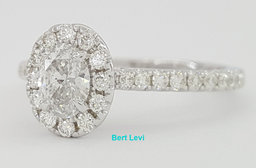 Oval Brilliant Cut Diamond Halo Engagement Ring D/SI2 GIA14k White Gold 1.05 ct