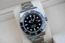 ROLEX 114060 SUBMARINER 40MM NO DATE