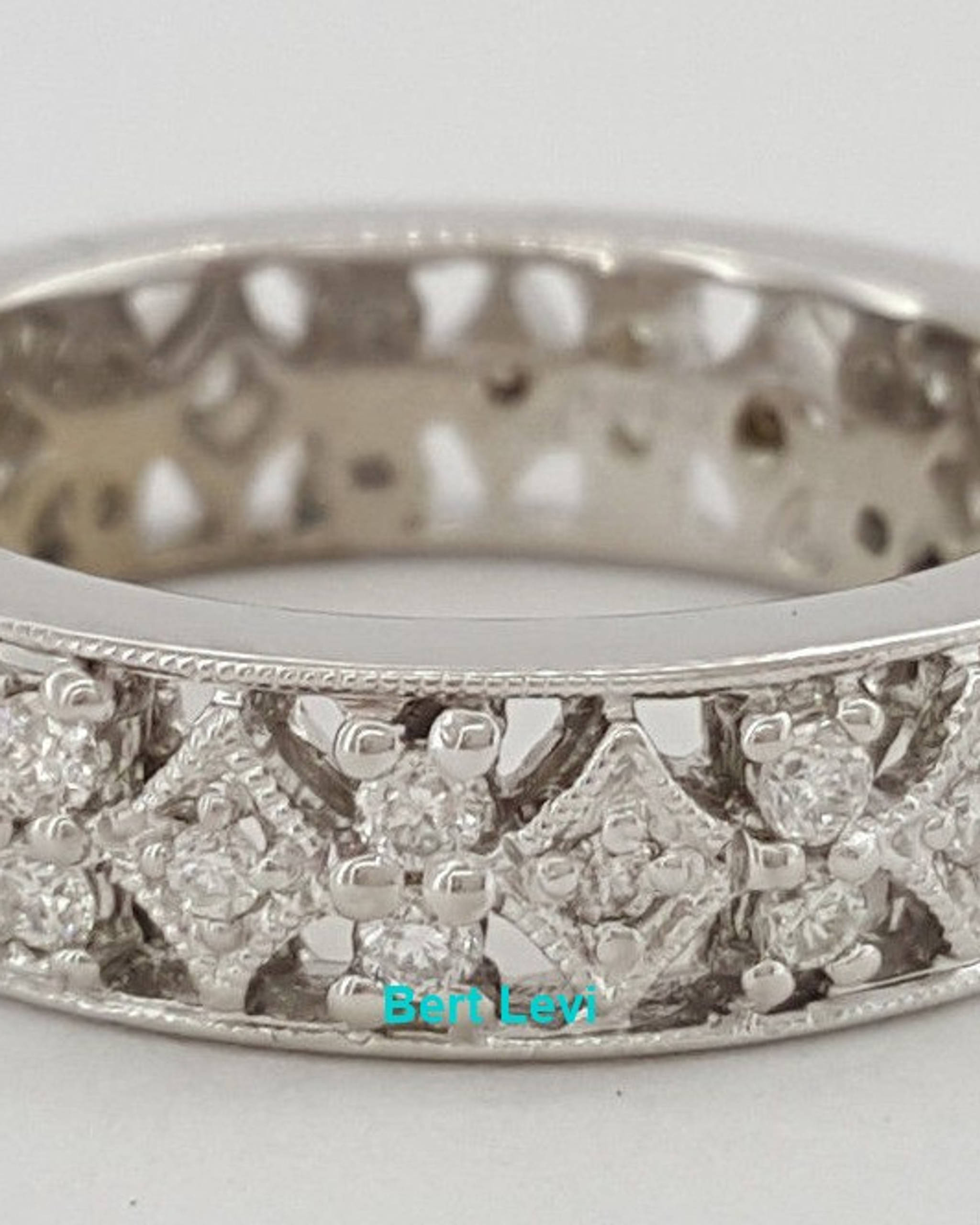 0.67 ct 18K White Gold Full Circle Eternity Round Cut Diamond Ring Band 5.5 mm