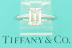 Tiffany & Co Emerald Diamond Solitaire Engagement Ring 1.01 ct Plat Rtl $13,800