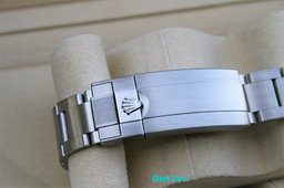 ROLEX 114060 SUBMARINER 40MM NO DATE