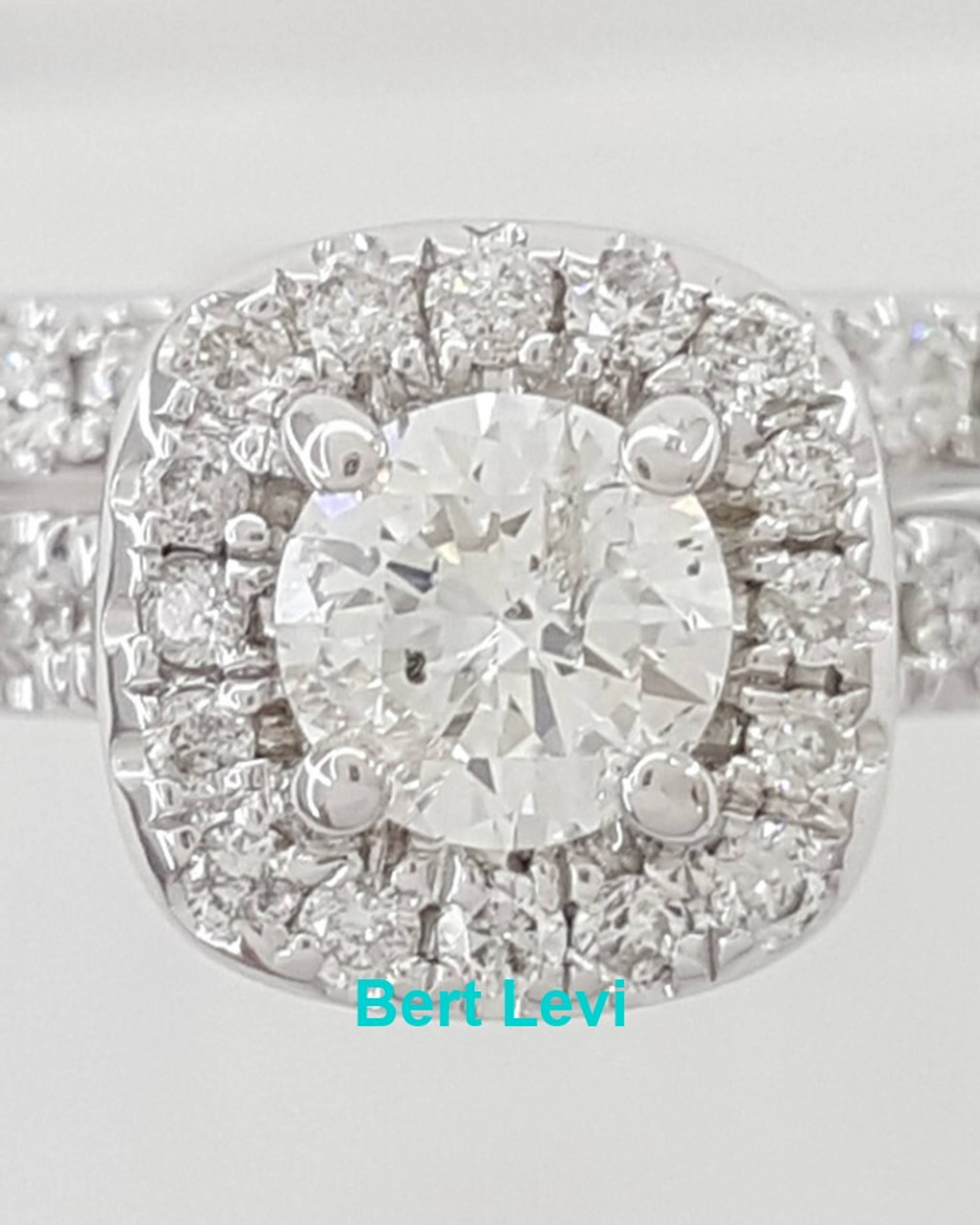 Round Brilliant Diamond Halo White Gold Engagement Wedding Ring Set 0.5ct 10k