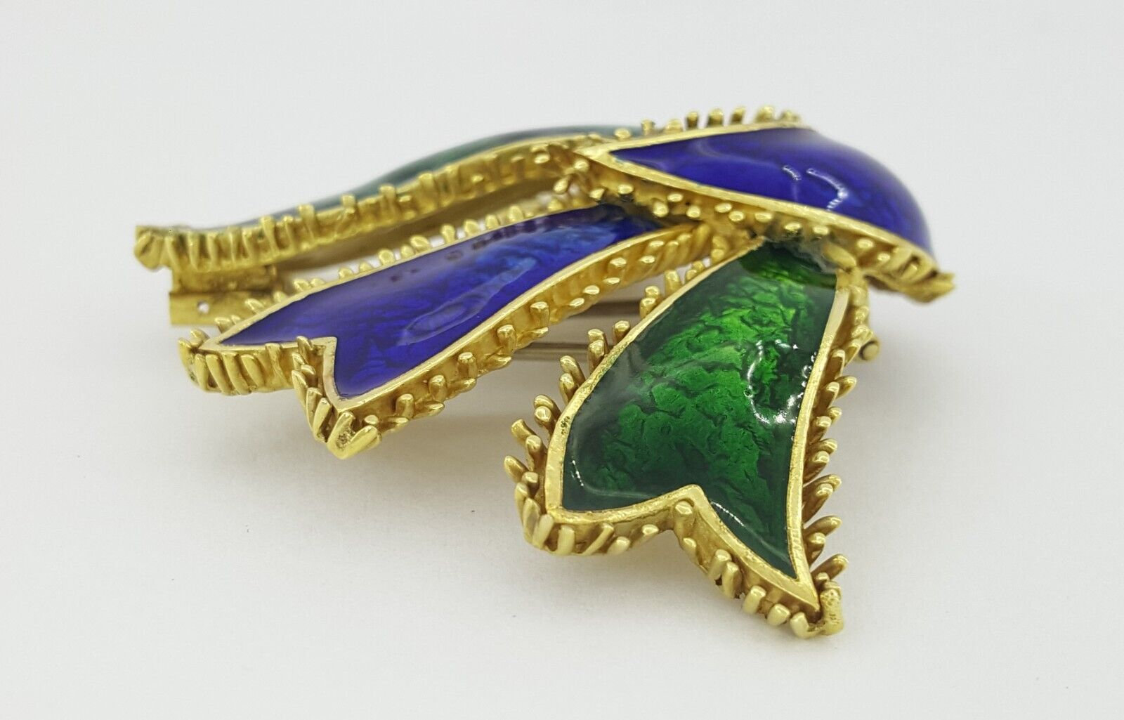 pre-owned gold and gem brooch
