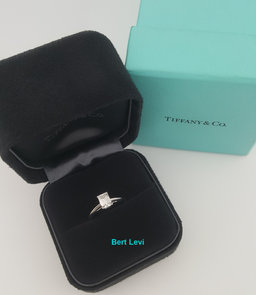 Tiffany & Co Emerald Diamond Solitaire Engagement Ring 1.01 ct Plat Rtl $13,800
