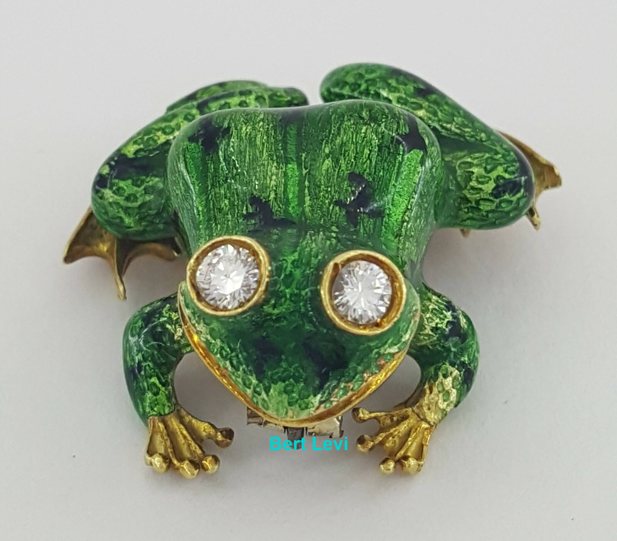 Vintage Round Diamond & Green Enamel Frog Brooch / Pin Pendant 18K Gold 0.28 ct
