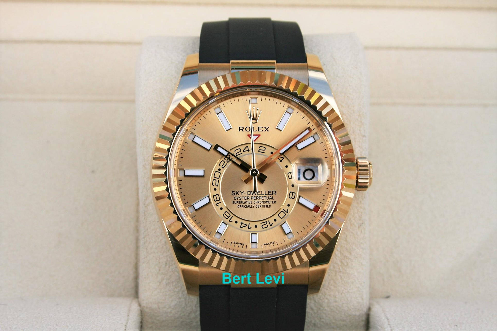 ROLEX 326238 SKYDWELLER WATCH YELLOW GOLD OYSTERFLEX