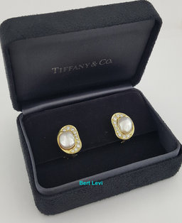 Tiffany & Co Vintage Earclips Clip-On Earrings Pearl & 0.5 ct Diamond 18K Gold